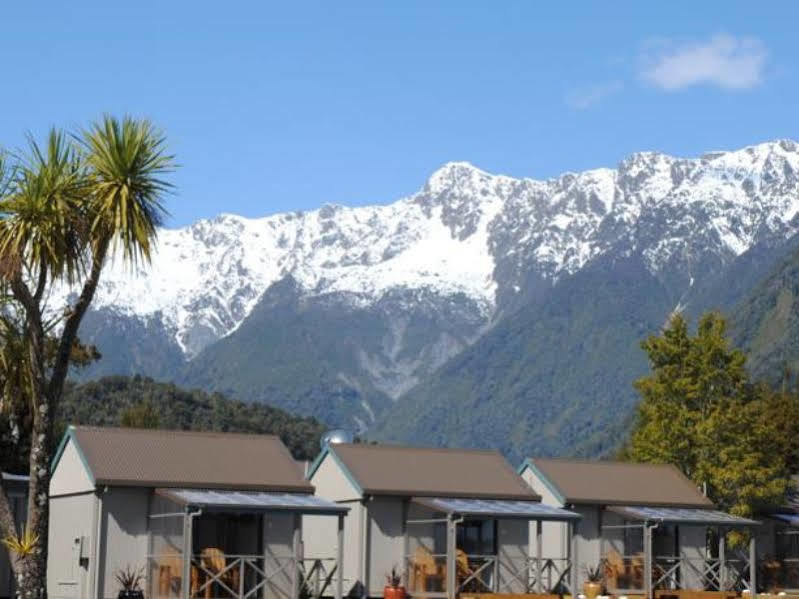 Fox Glacier Top 10 Holiday Park & Motels Exterior photo